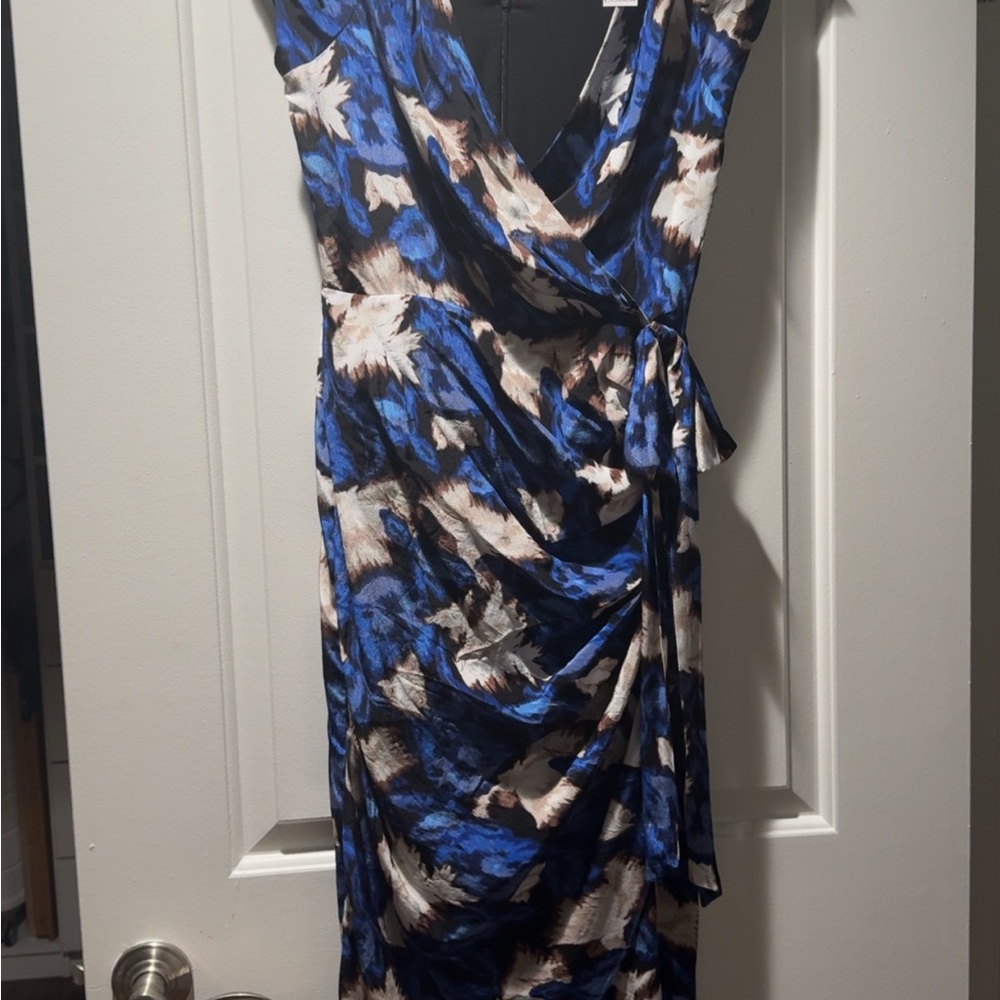 White House Black Market Blue and White Floral Midi Dress